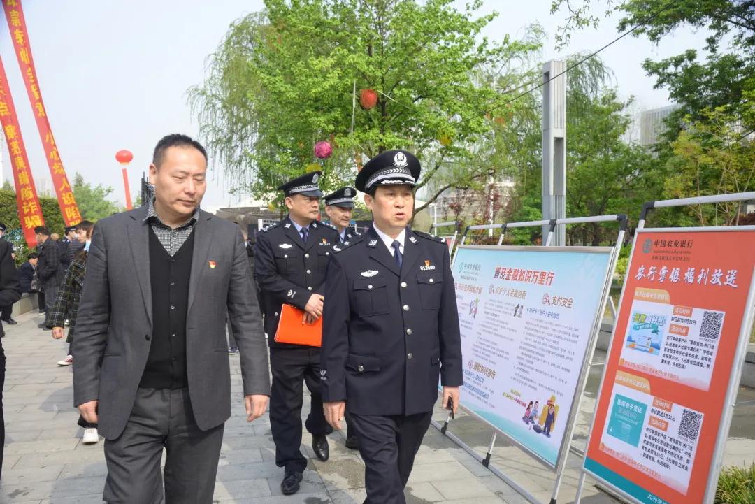 信访稳定工作领导小组副组长兼办公室主任赵毅,郑州市公安局高新分局